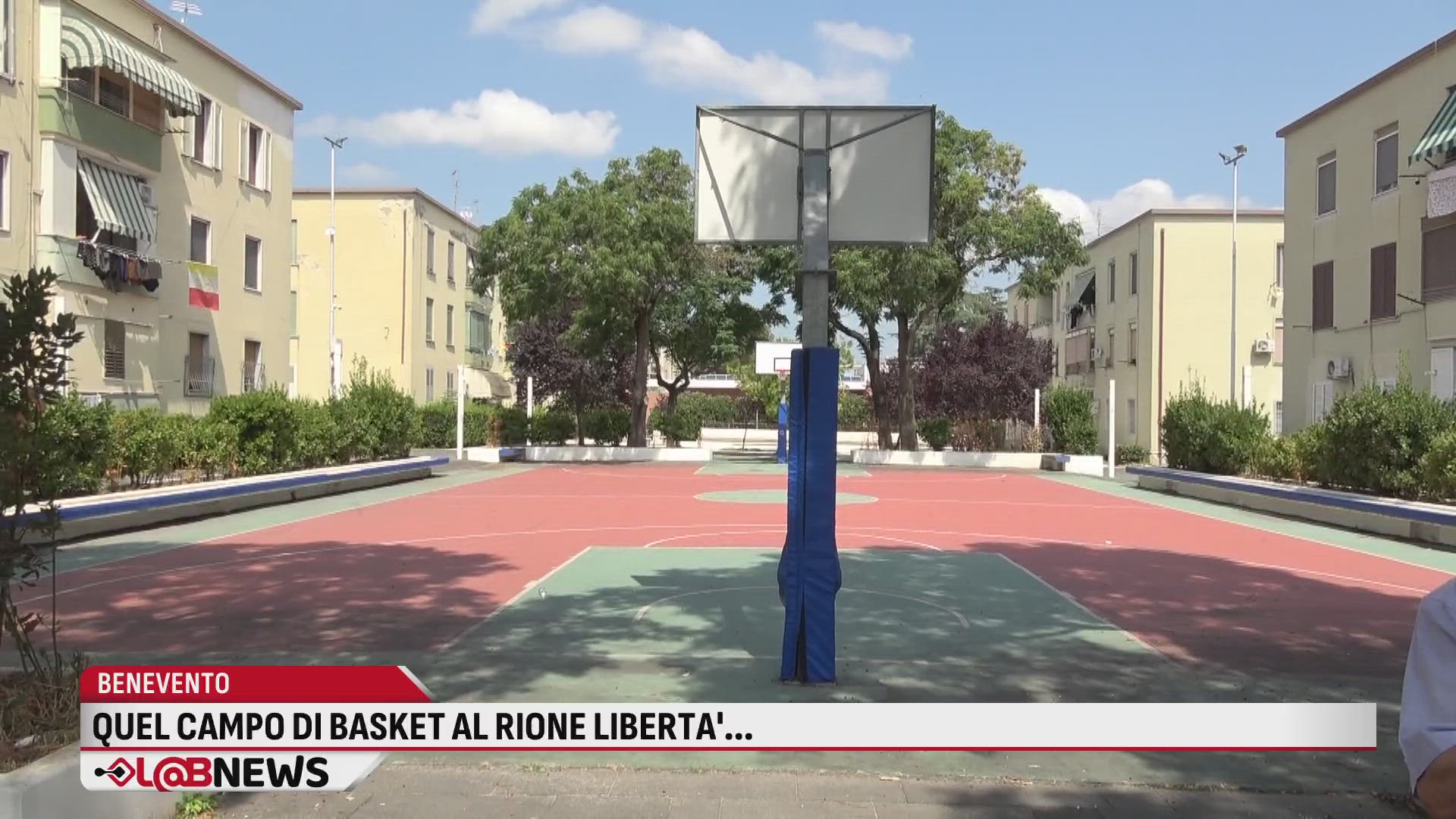 Quel campo di basket al rione Libertà