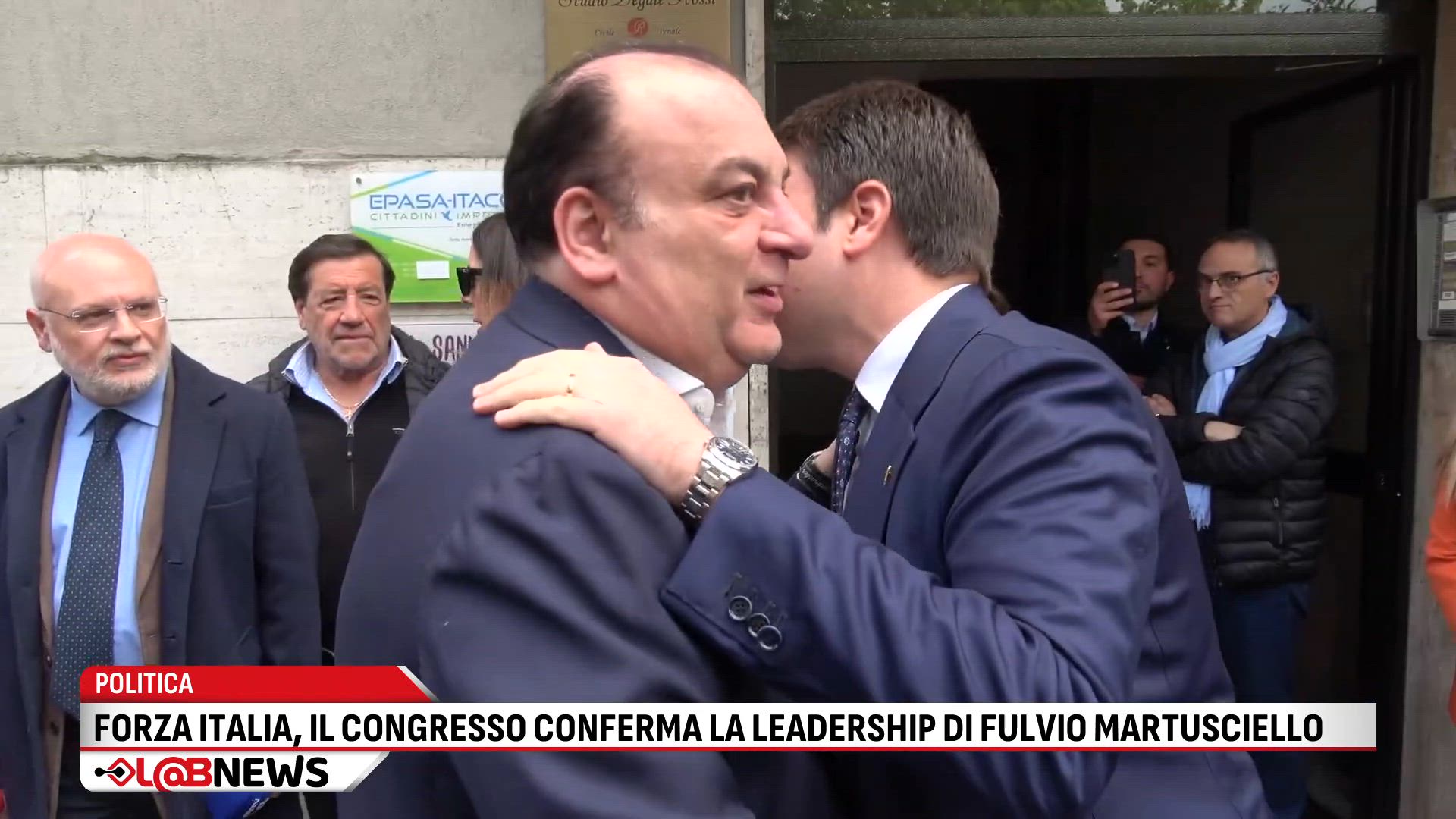 Forza Italia, il congresso conferma la leadership di Fulvio Martusciello
