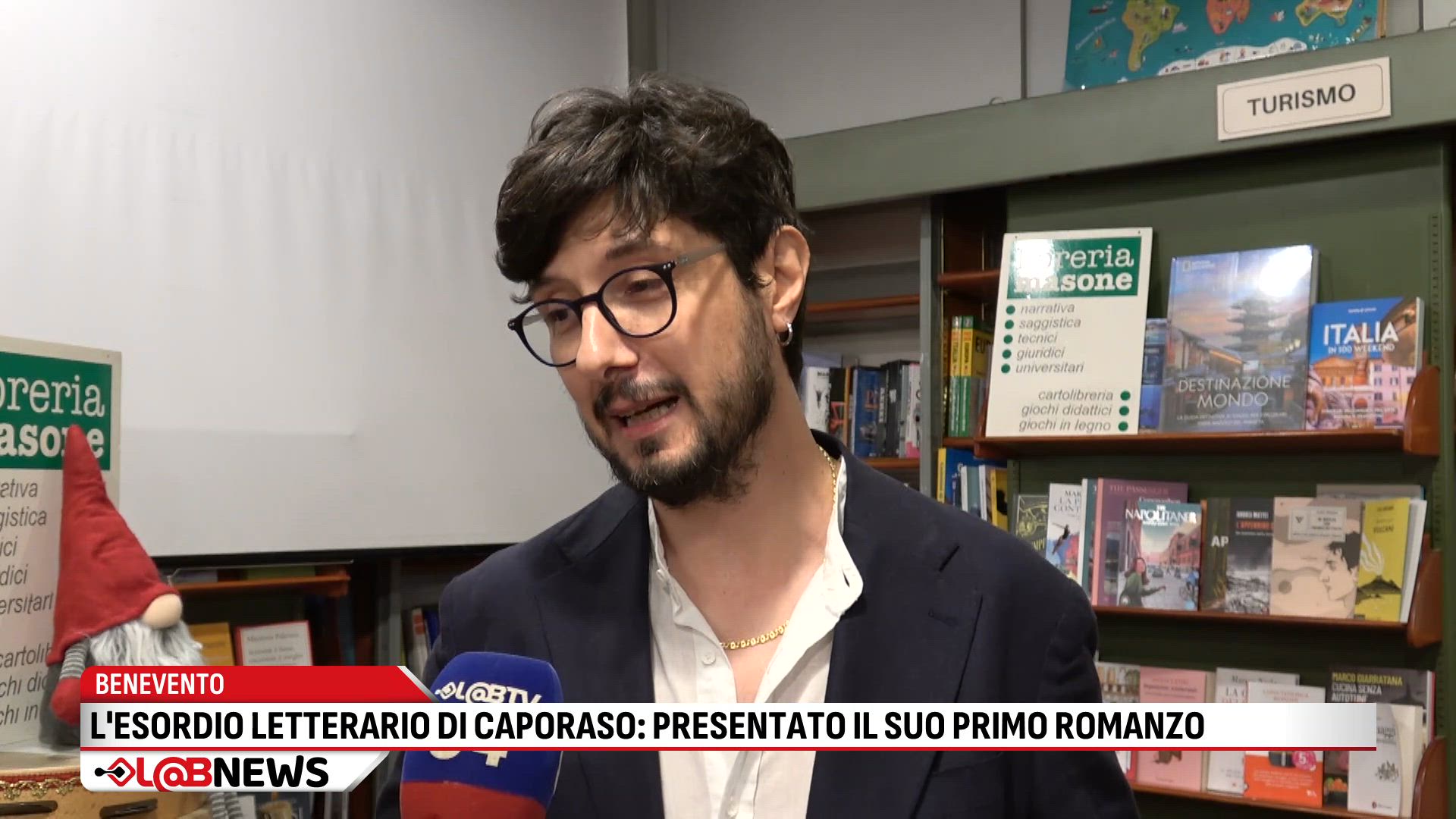 L'esordio letterario di Caporaso, presentato il suo primo romanzo