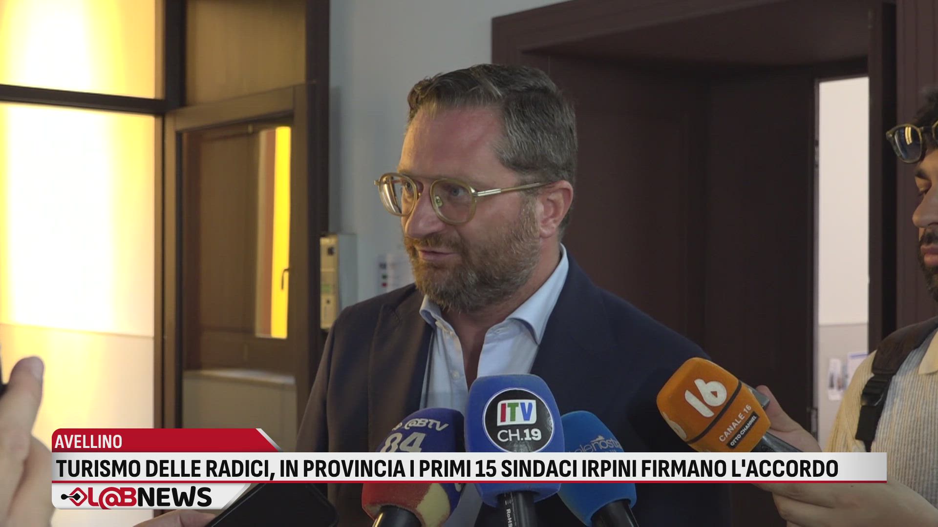 Turismo delle Radici, in Provincia i primi 15 sindaci irpini firmano l'accordo