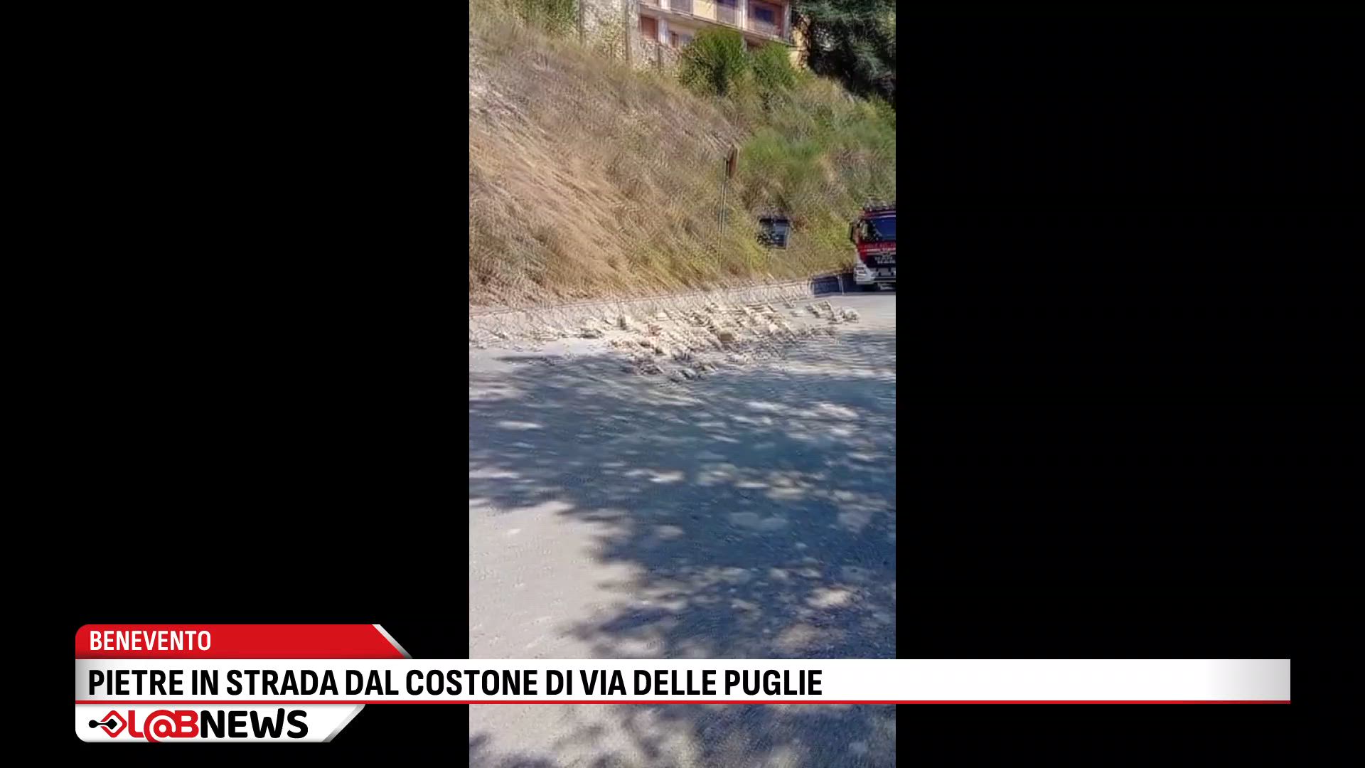 Pietre in strada dal costode di via delle Puglie