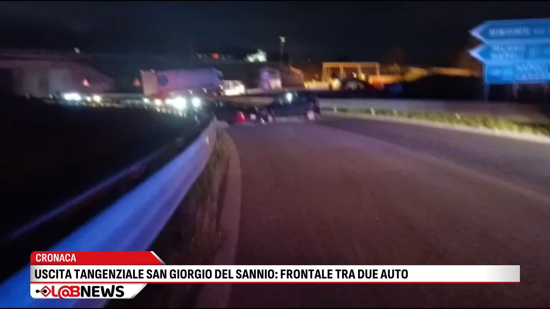 Uscita Tangenziale San Giorgio del Sannio: frontale tra due auto