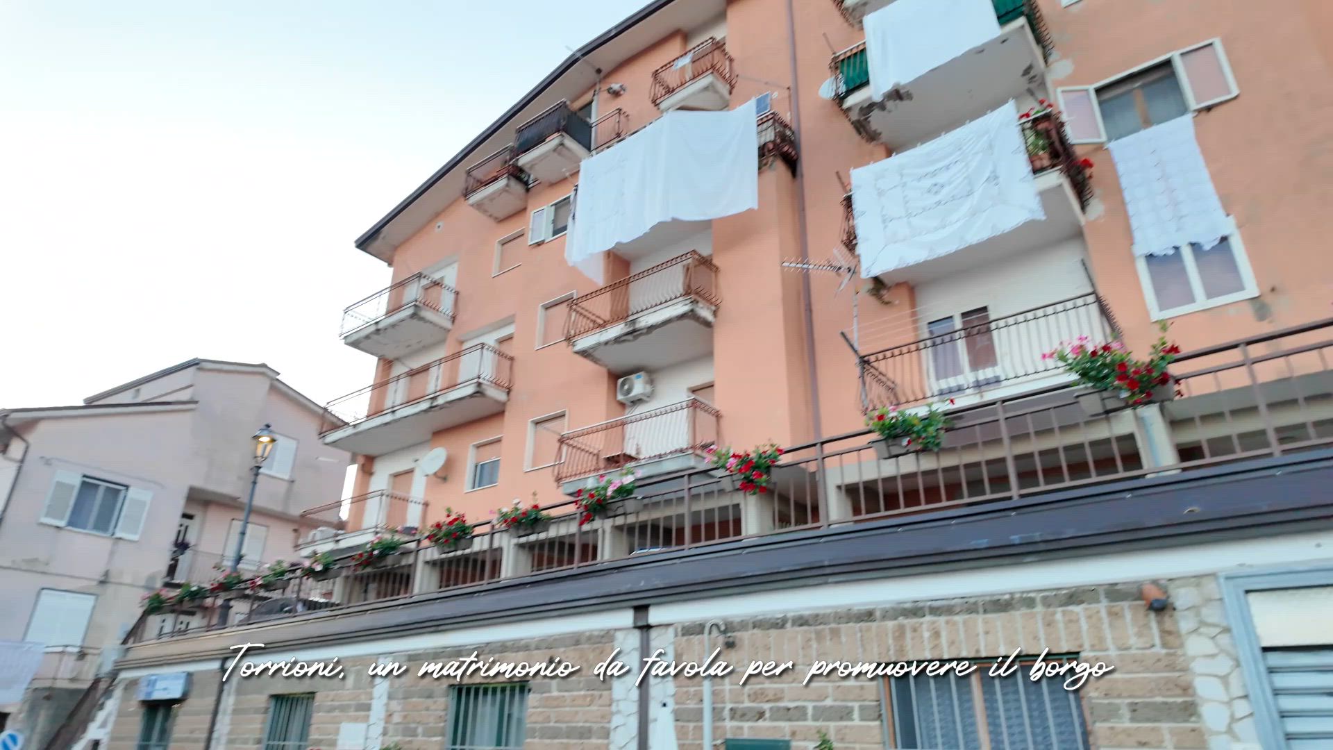 Speciale LabTv: Torrioni, un matrimonio da favola per promuovere il borgo