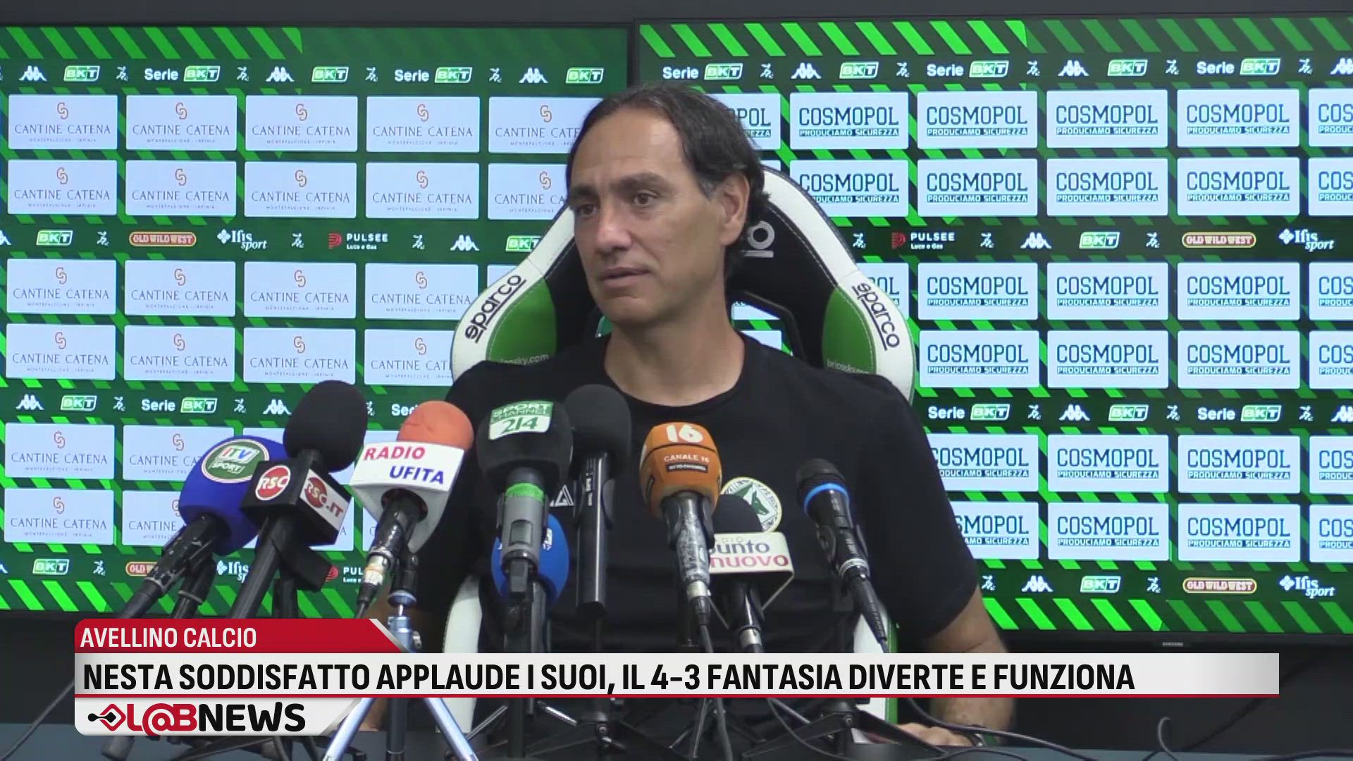 Nesta soddisfatto applaude i suoi, il 4-3 fantasia diverte e funziona