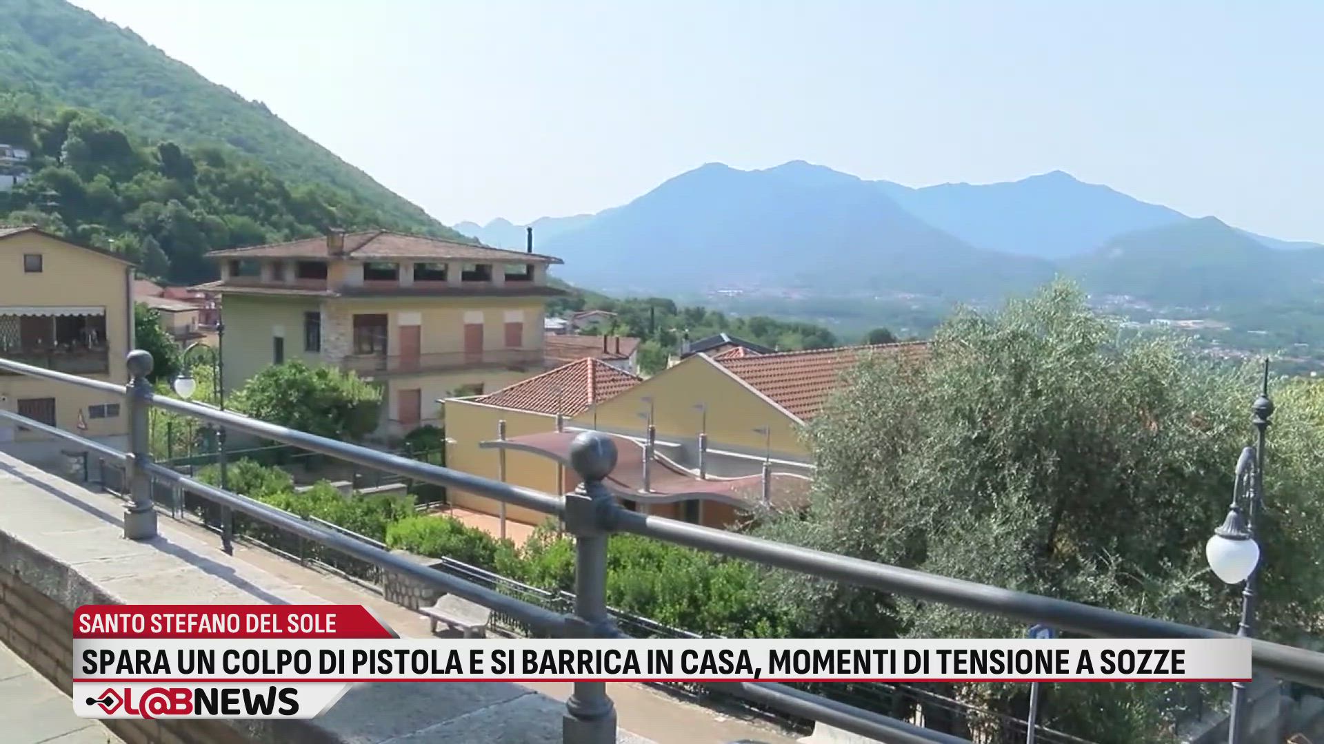 Spara un colpo di pistola e si barrica in casa, momenti di tensione a Sozze