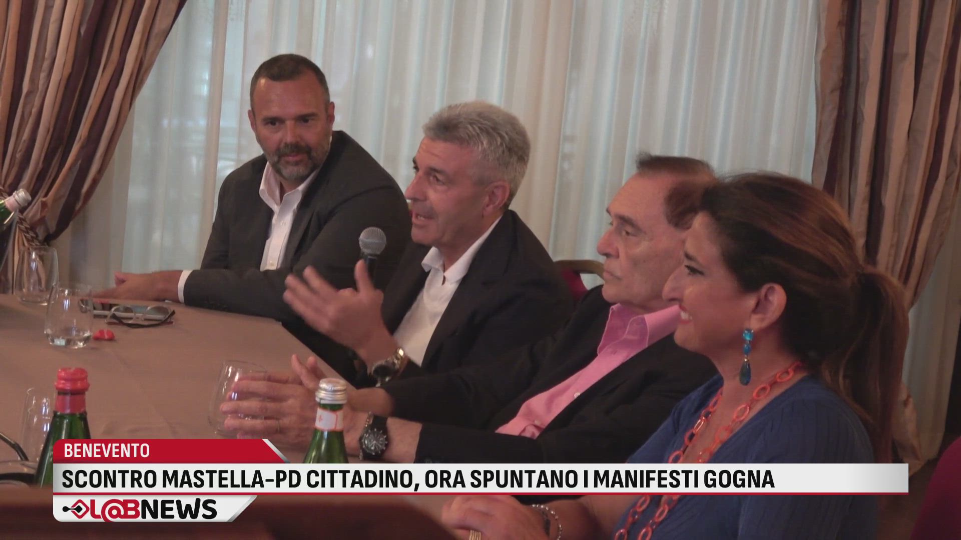 Scontro Mastella-Pd cittadino, ora spuntano i manifesti gogna