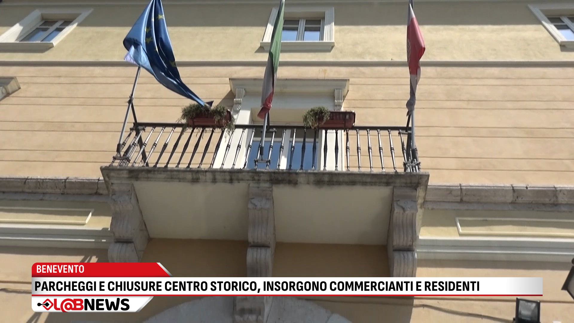 Parcheggi e chiusure centro storico, insorgono commercianti e residenti