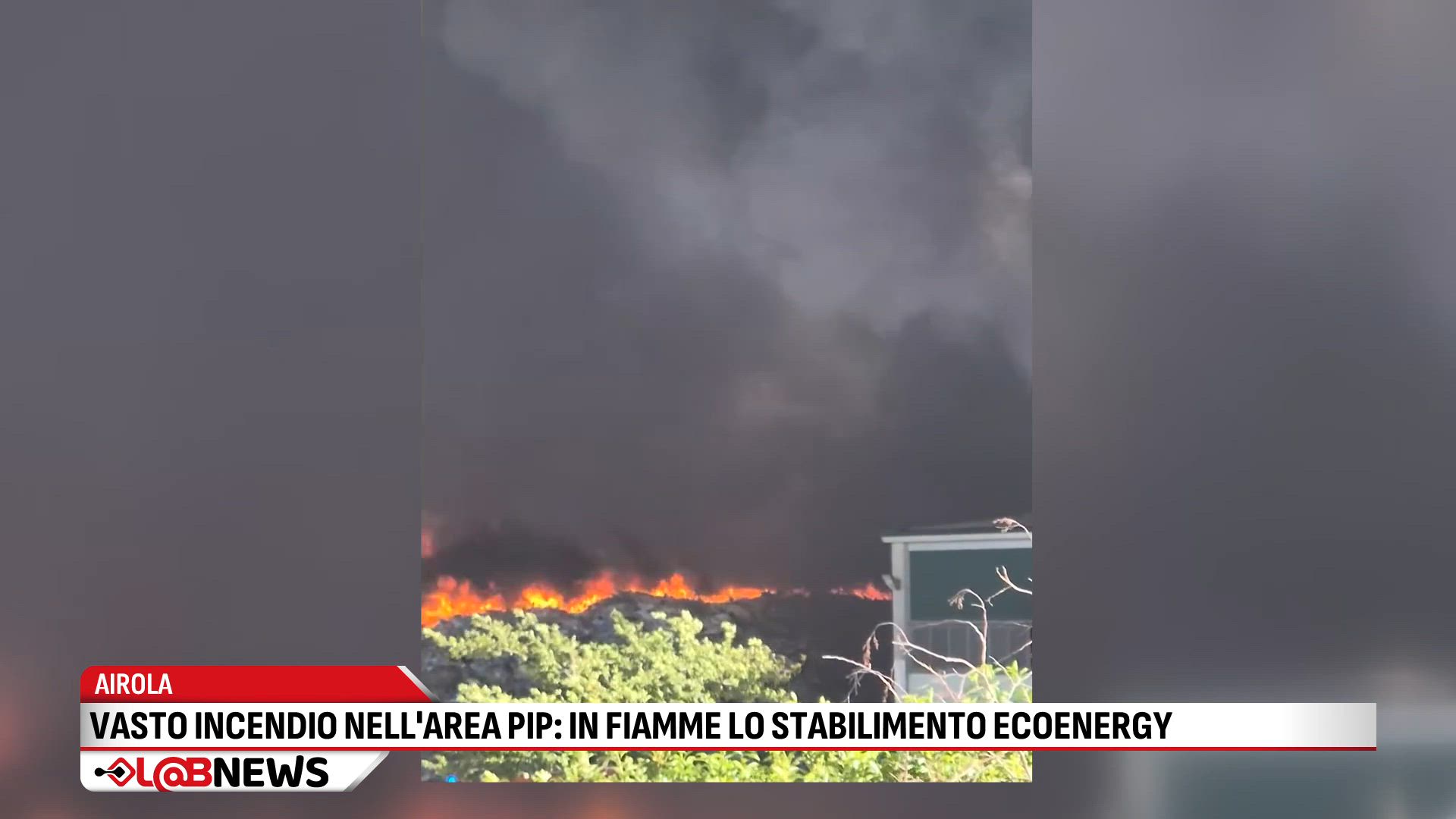 Airola, vasto incendio nell’area PIP: in fiamme lo stabilimento Ecoenergy